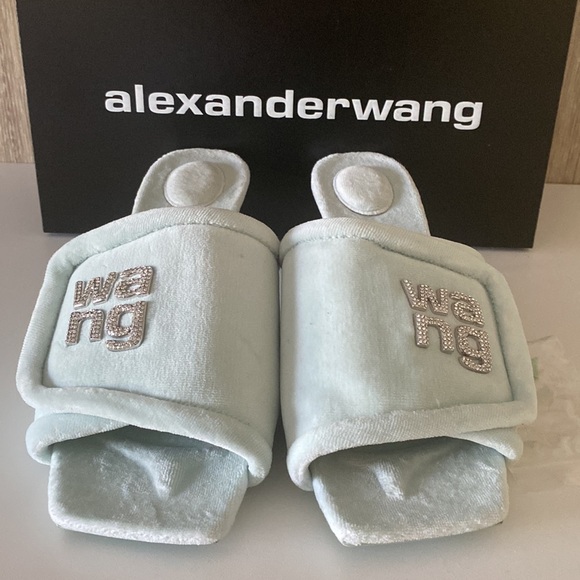 AUTHENTIC ALEXANDER WANG GREEN PADDED CRYSTAL LOGO JESSIE VELOUR HEELED SANDALS - Picture 2 of 8